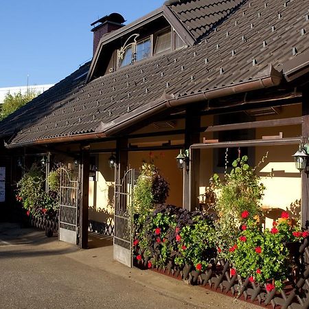 Crni Baron Pension Black Baron Maribor Exterior photo